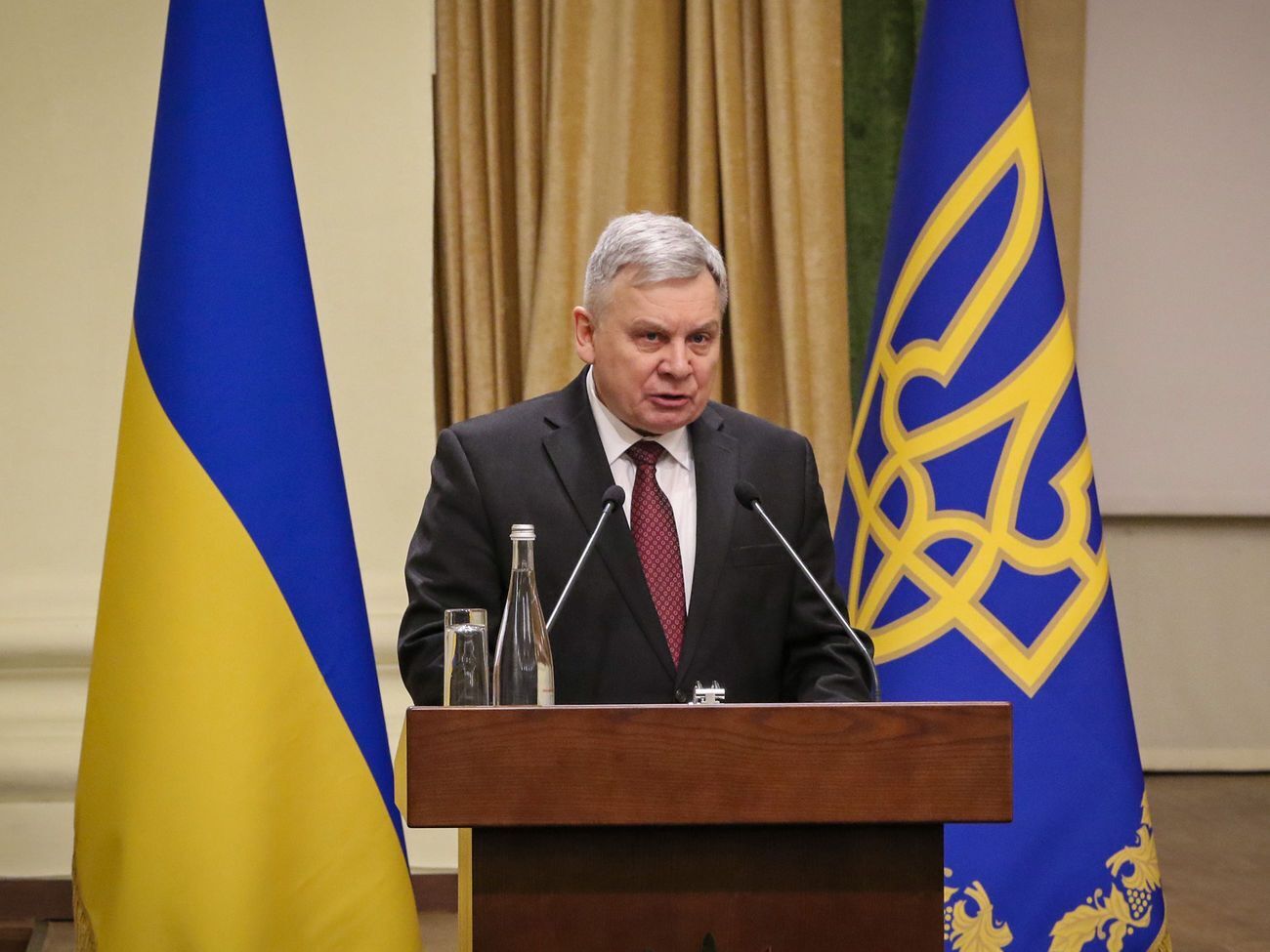 Таран зазначив, що закупівлі тривають