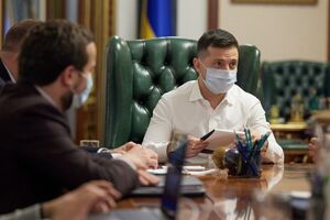 Зеленський лідирує у президентському рейтингу