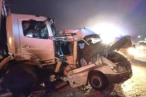У мікроавтобусі було 14 пасажирів і водій