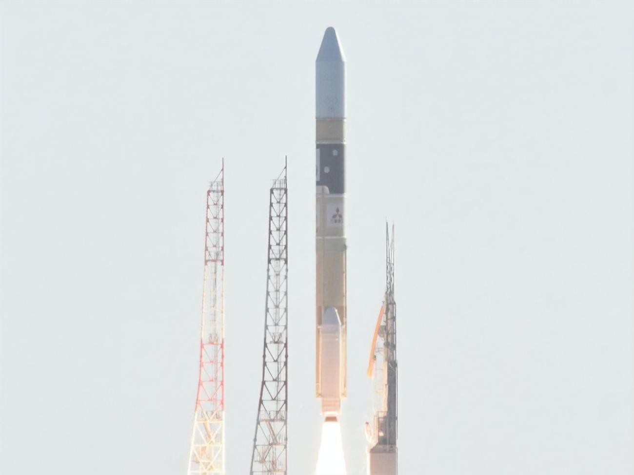 Зонд был запущен еще 20 июля 2020 года&nbsp;со стартовой площадки космического центра Танэгасима в Японии