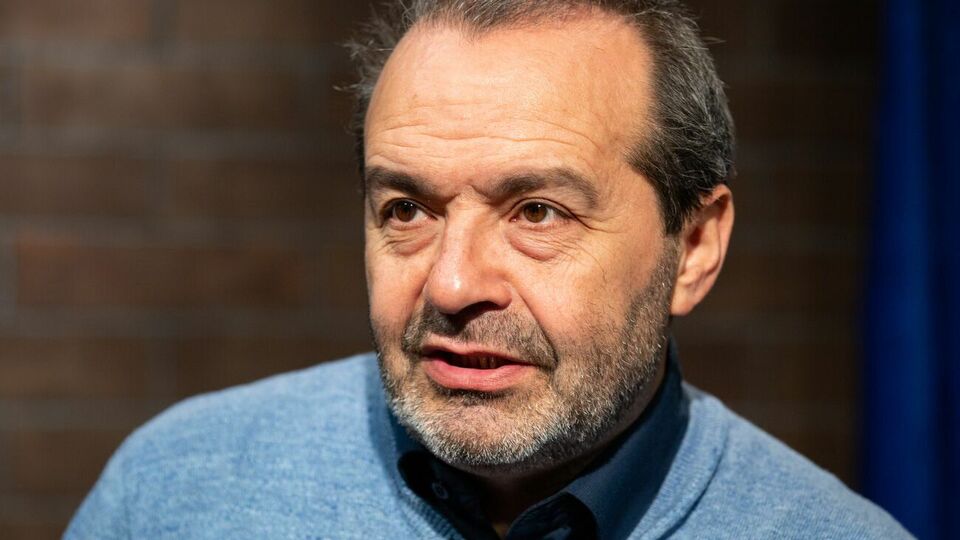 Шендерович: Если когда-нибудь мы доживем до свободного парламента в России, когда будут выборы и когда будет свобода, я буду голосовать не за Навального, а за, условного говоря, Шлосберга