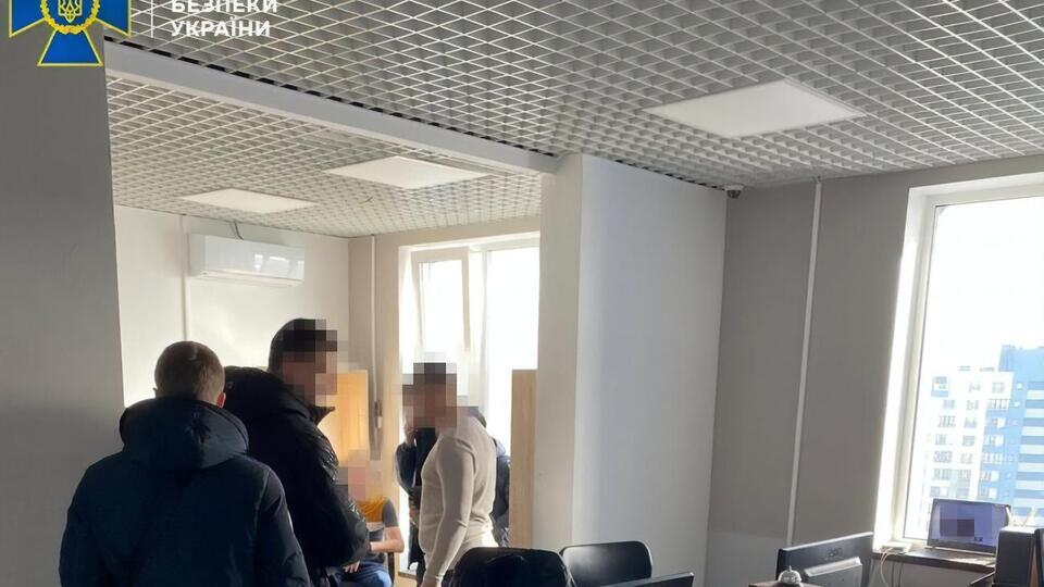 СБУ провела обыски в спальном районе Киева