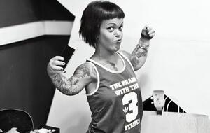 Кастельянос с детства страдала ахондроплазией