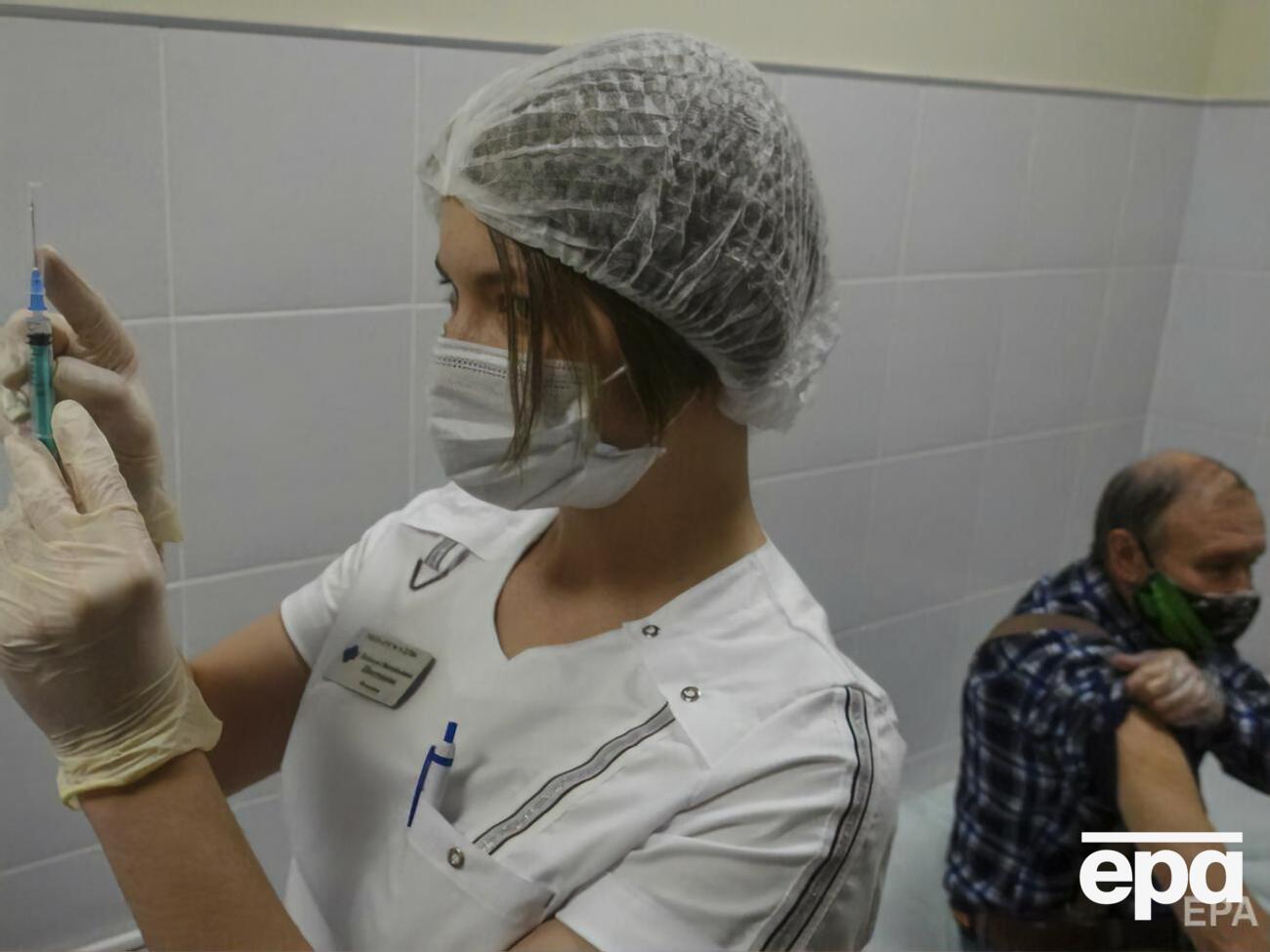 75% россиян в возрасте 18&ndash;24 лет не готовы сделать прививку российской вакциной "Спутник V"