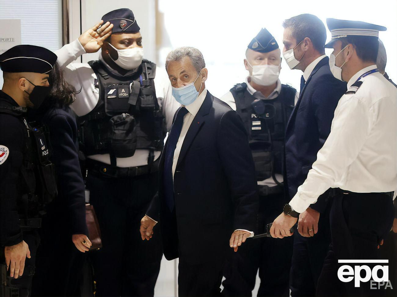 Саркози признали виновным в коррупции