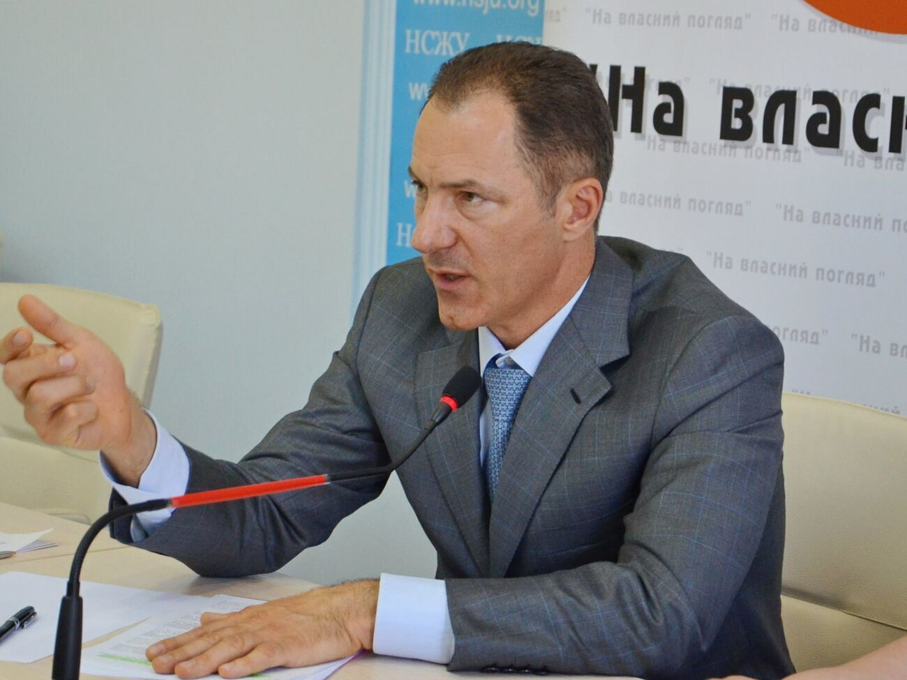 Рудьковский (на фото) заявил, что Семинский "никогда не был собственником или акционером "Нефтегаздобычи", но постоянно и противоправно требовал долю" в компании