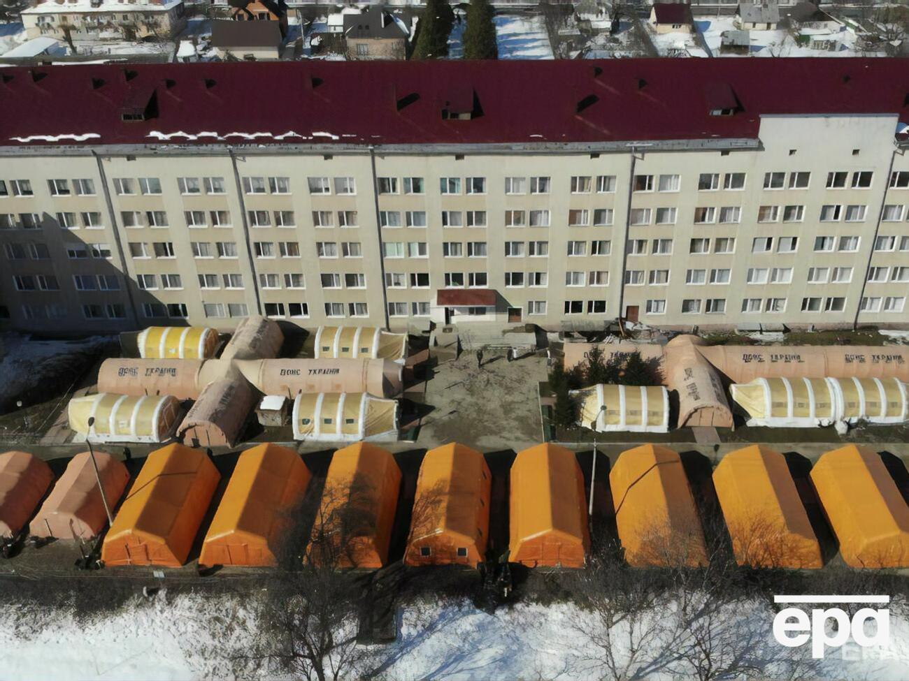 В Івано-Франківській області вже розгорнуто мобільний госпіталь