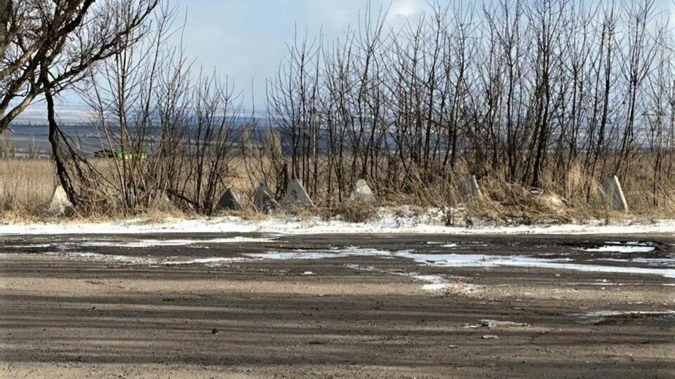 Группа противотанковых мин на дороге не была обозначена или ограждена, и командование воинской части о ней не знало, сообщают в прокуратуре
