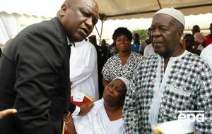 Бакайоко (на фото слева) было 56 лет