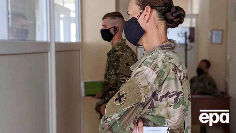 Лечение от COVID-19 в украинской армии проходят 1264 человека