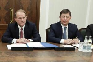 Медведчук (слева) и Козак (справа) не только находятся под санкциями, но и являются фигурантами в уголовном производстве, следует из ответа Офиса генпрокурора