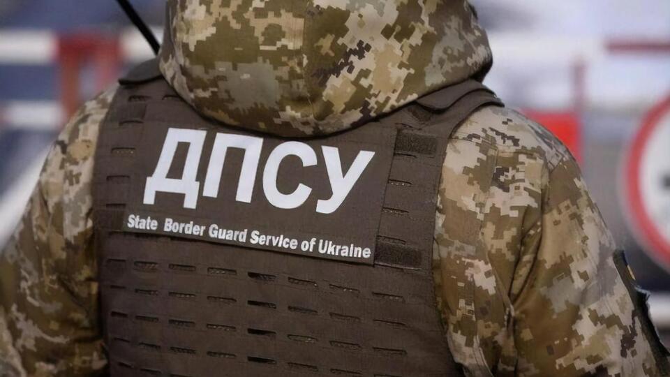 Прикордонники передали затриманого Нацполіції