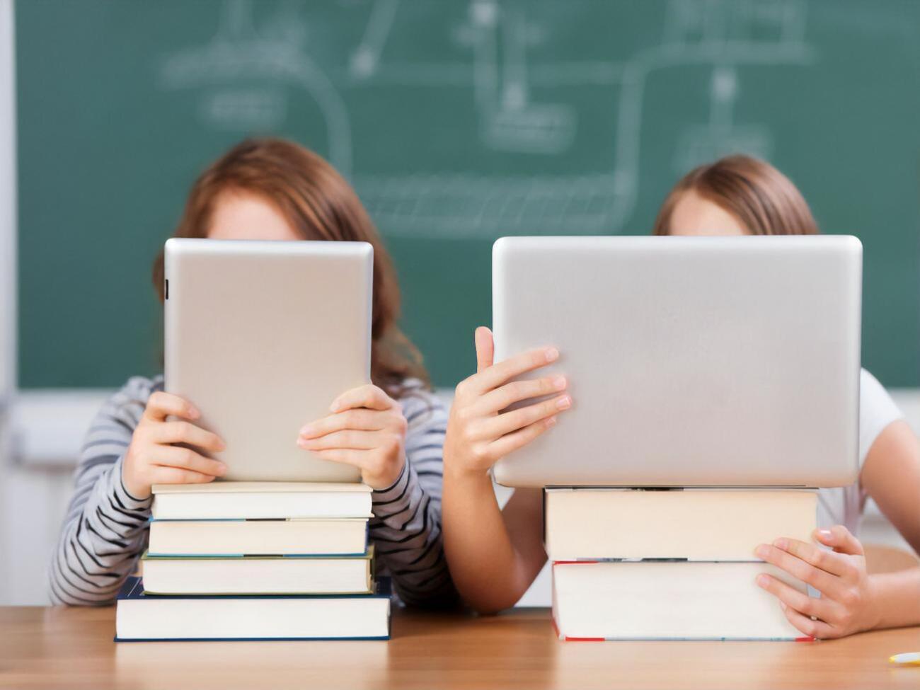 Кураторами груп смерті виявилися дівчата-підлітки з Києва та Кривого Рогу