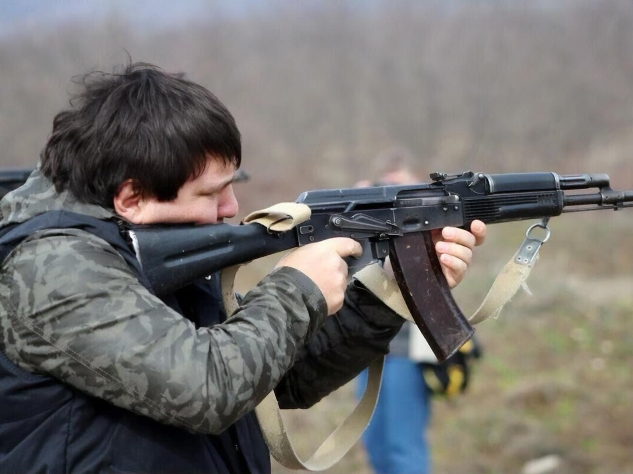 Після затримання Абхаз оголосив голодування, але за кілька днів припинив його