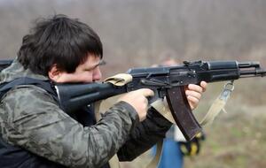 После задержания Абхаз объявил голодовку, но через несколько дней прекратил ее