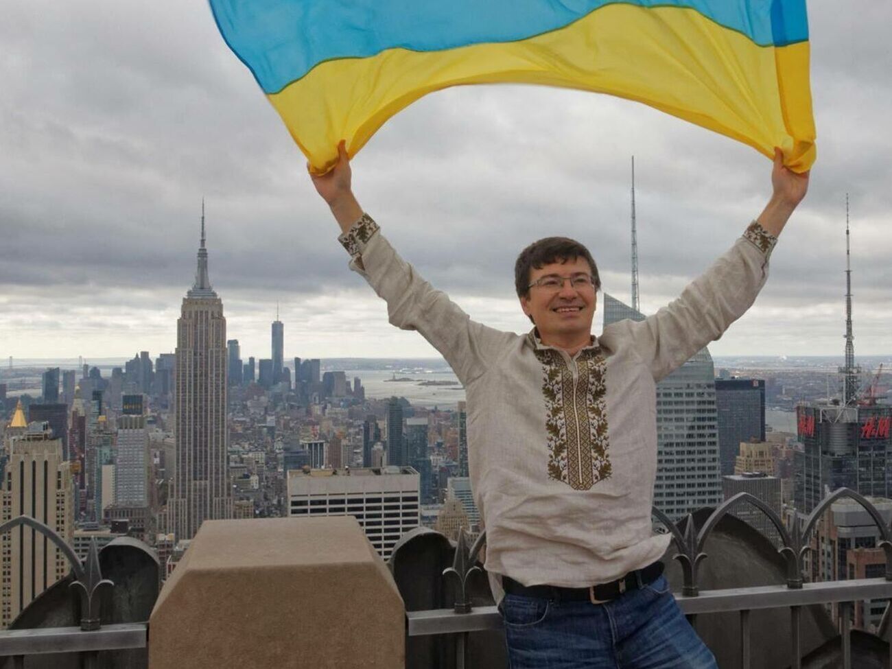 Данилов ищет, как же "появились" Харьковские соглашения. Оглянитесь! Их писал ваш первый заместитель Демченко