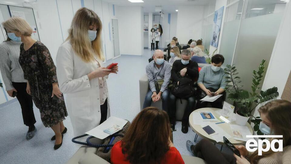 В больницах Киева находится наибольшее с начала пандемии количество заболевших COVID-19