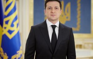 Зеленский ввел в действие решение СНБО, которым лишили лицензий на вещание телеканалы "112 Украина", ZIK и NewsOne