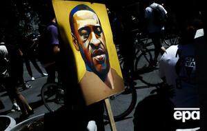 Флойд умер 25 мая 2020 года после жесткого задержания полицейским