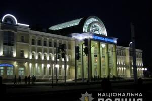 На вокзале полиция взрывчатку не нашла