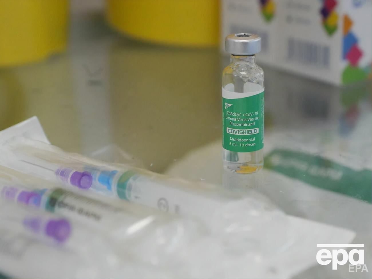 Вакцинацію в Україні розпочали 24 лютого