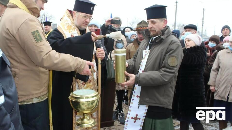 13 марта в фундамент храма заложили капсулу