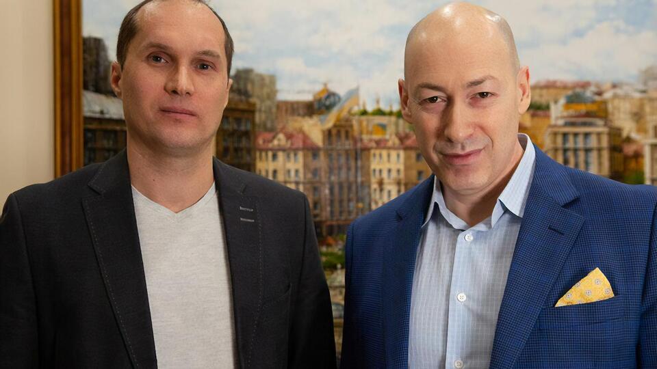 Юрий Бутусов и Дмитрий Гордон обсудили все детали провала спецоперации по вагнеровцам и озвучили фамилии всех, кто был на совещании президента, после которого и произошла утечка секретной информации