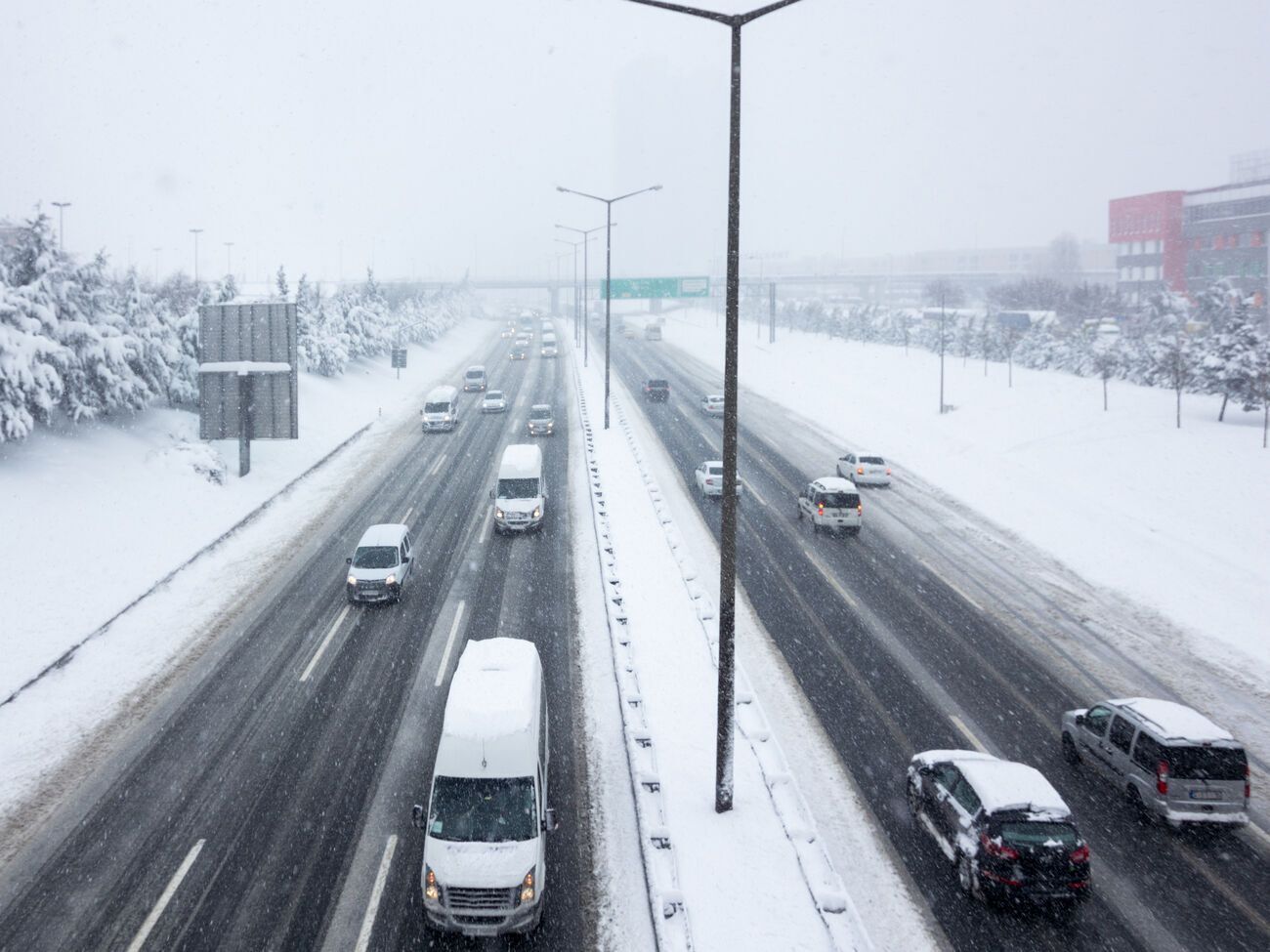 В прошлом году на дорогах Украины погибли 3554 человека