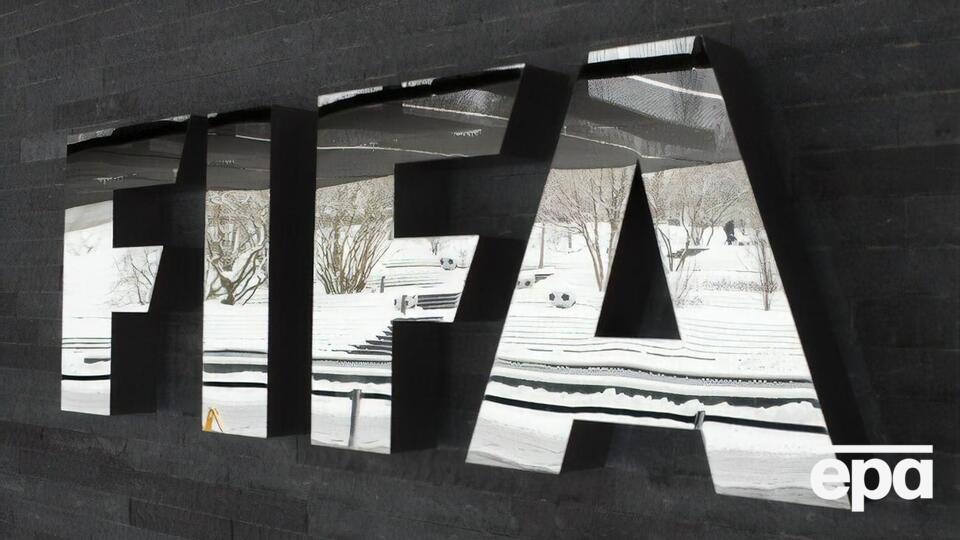 ФИФА возбудила дела в отношении двух российских футболистов и одной футболистки