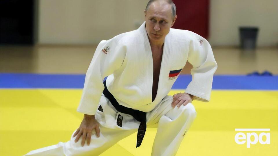 Путін має звання майстра спорту із самбо і дзюдо