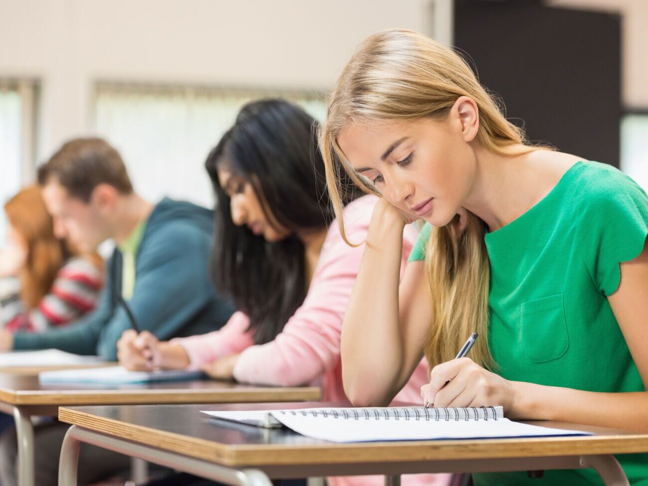 Міносвіти рекомендує "дистанційку" у закладах освіти в регіонах із "жовтим" і "помаранчевим" рівнями епідемічної небезпеки