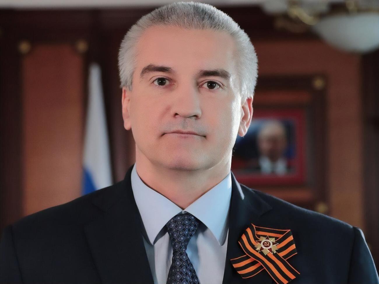 Аксенов не будет увольнять выругавшуюся на совещании "главу минкульта", так как "это не антигосударственное"