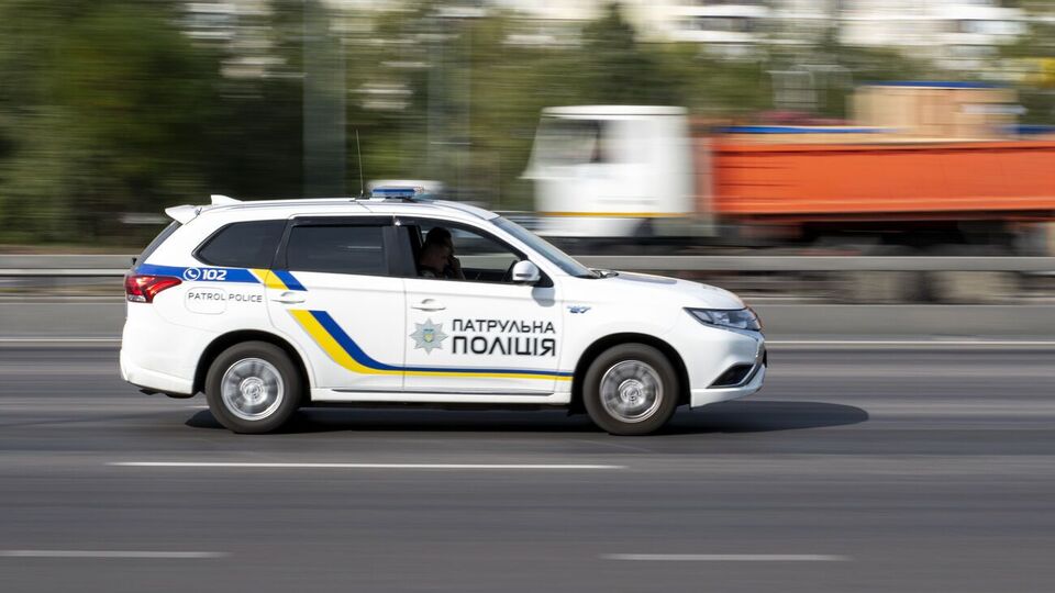 Патрульные решили прекратить погоню, чтоб не спровоцировать ДТП