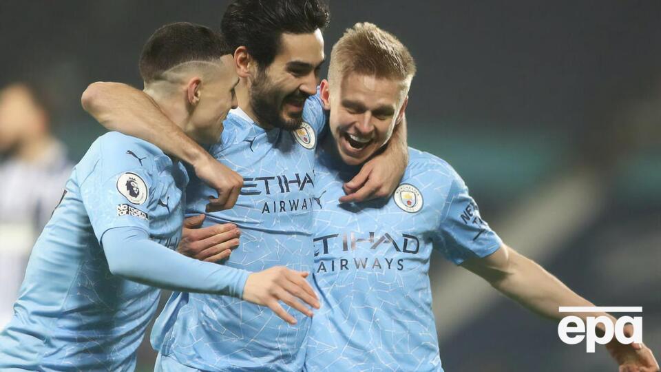Зінченко (праворуч на фото) сказав, що у складі "Манчестер Сіті" грають найкращі гравці у світі
