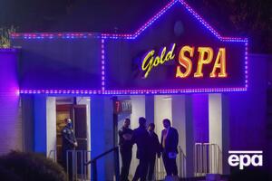 Стрілянина сталася в розташованих поруч спа-салонах Gold Spa і Aroma Therapy Spa