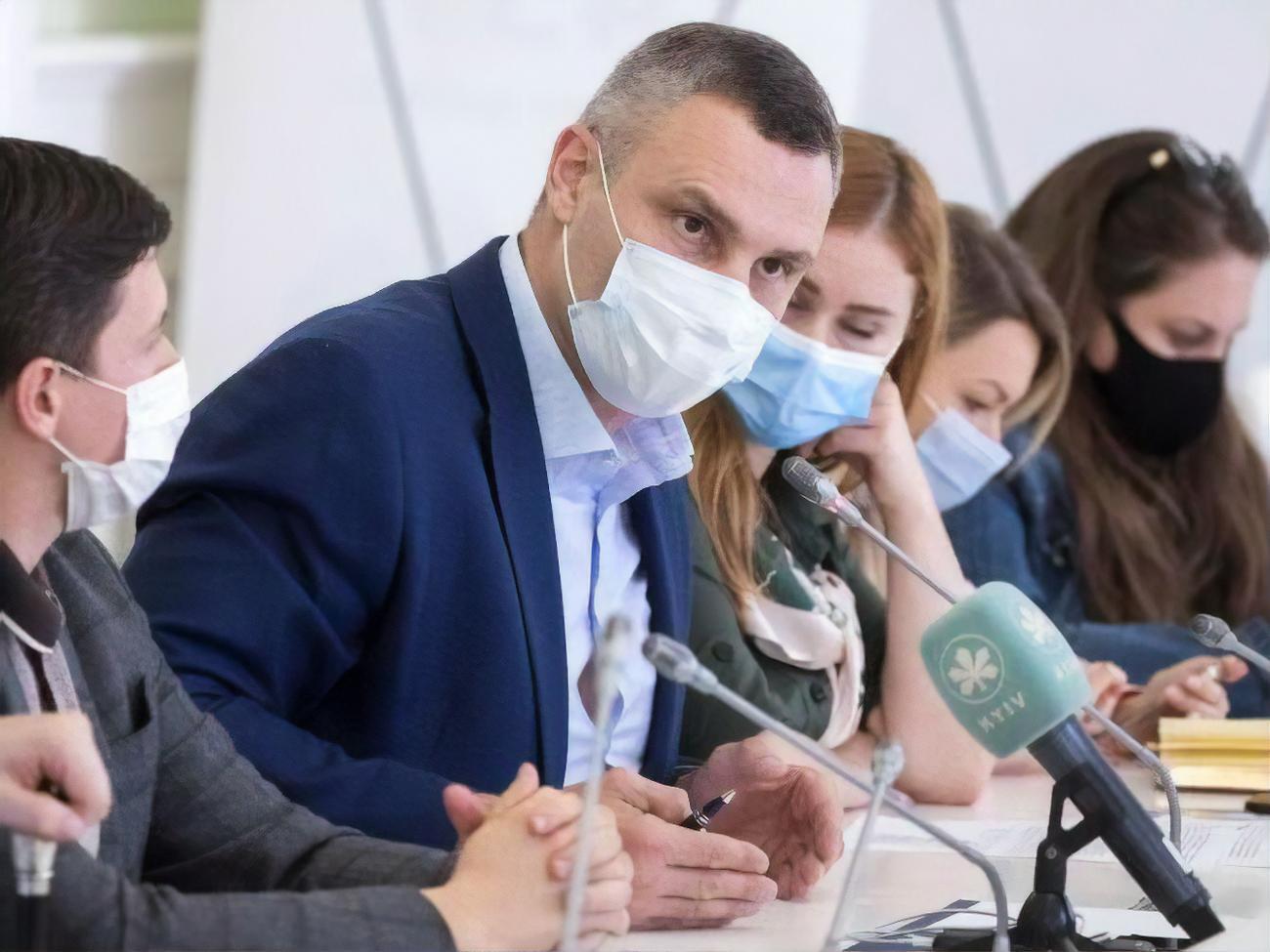 За словами Кличка, у Києві фіксують складну ситуацію з поширенням коронавірусу