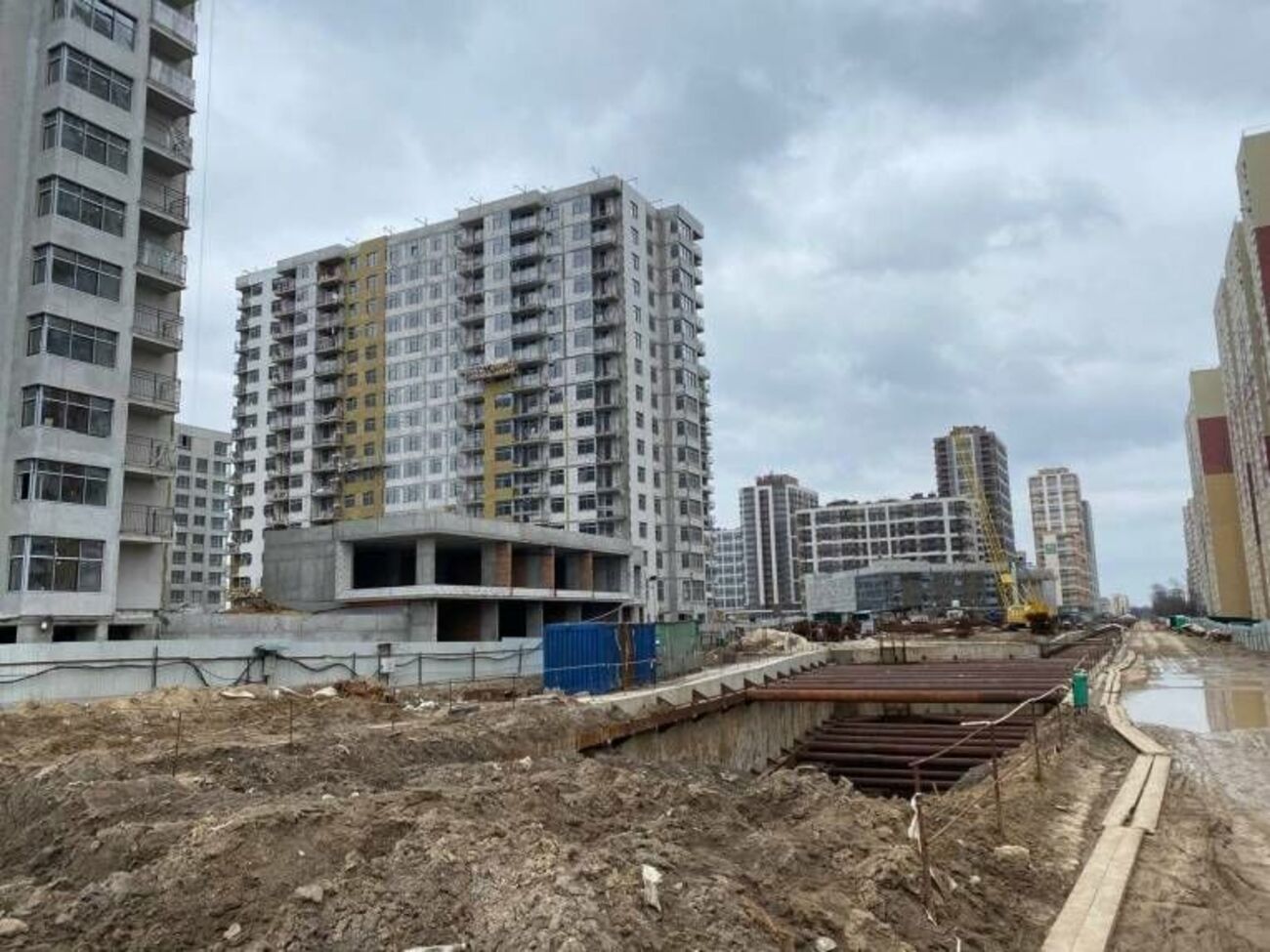У "Київметробуді" запевнили, що будівництво метро на Виноградар триває
