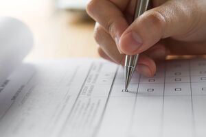 Опитування провела в березні 2021 року дослідницька компанія Gradus Research