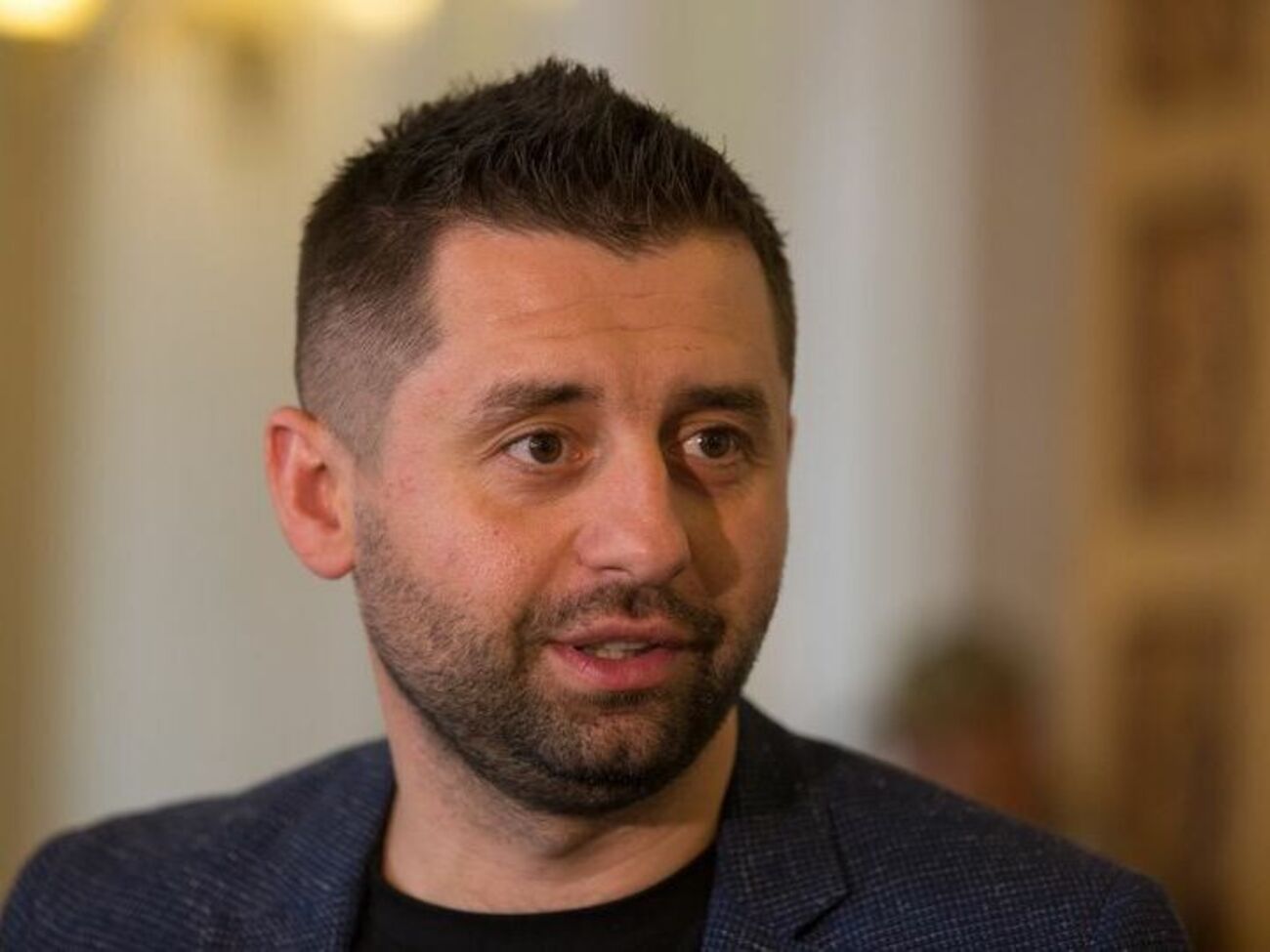 Арахамия написал, что&nbsp;"можно говорить "пророссийские бл...ди" и не называть партию"