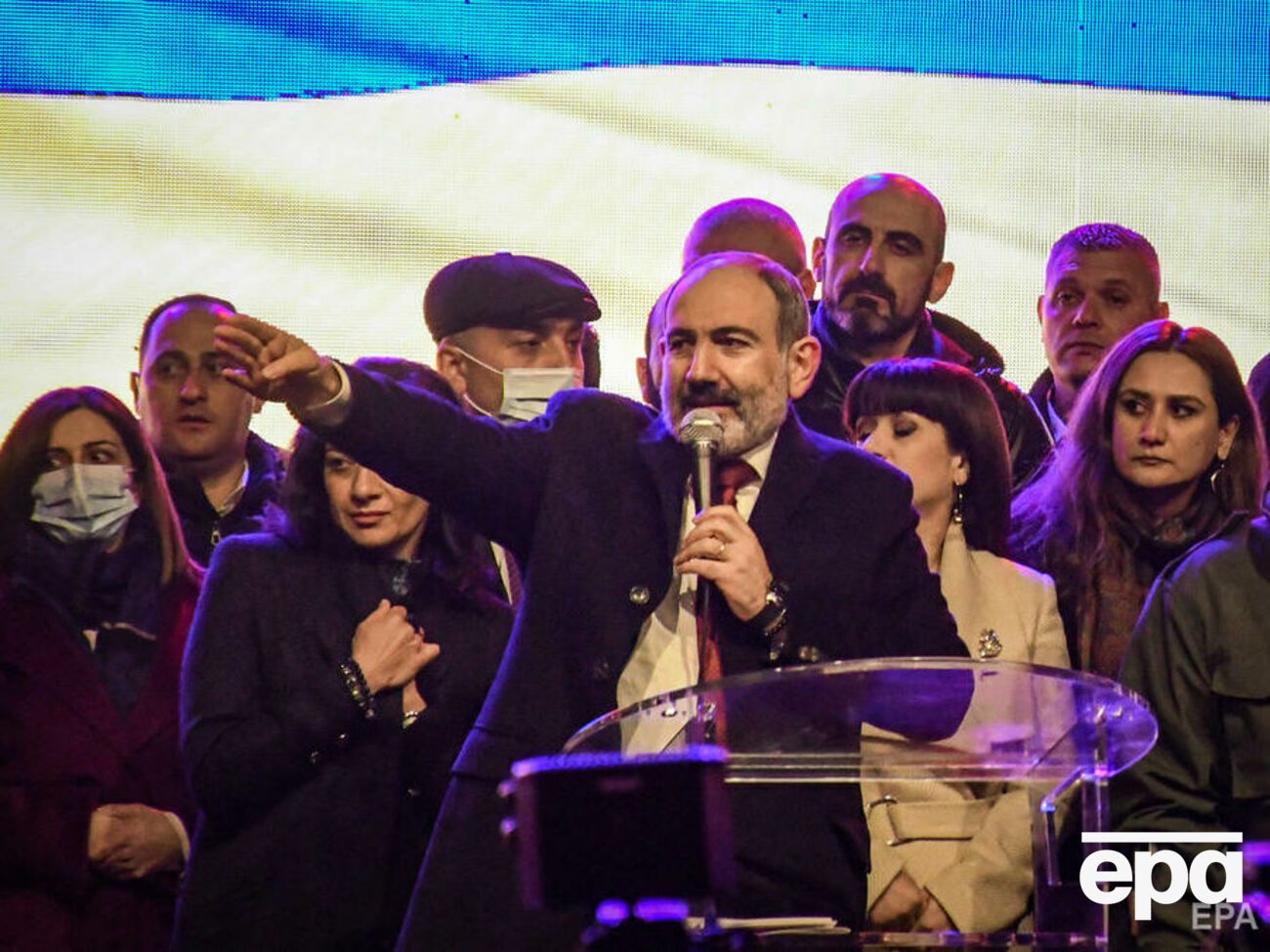 Пашинян обговорював питання дострокових парламентських виборів із президентом Вірменії