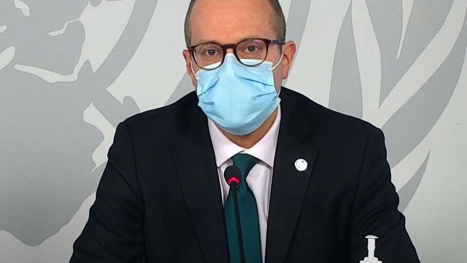 Клюге: Уровень заболеваемости COVID-19 продолжает расти и смещается на восток