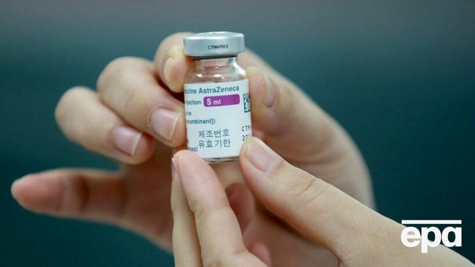 Низка країн припиняла застосування вакцини від AstraZeneca або окремих її партій