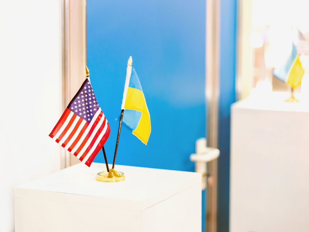 За даними розвідки, цілі російської мережі агентів впливу виходили за межі втручання у виборчу кампанію&nbsp;&ndash; вони також прагнули скоротити підтримку Америки для України