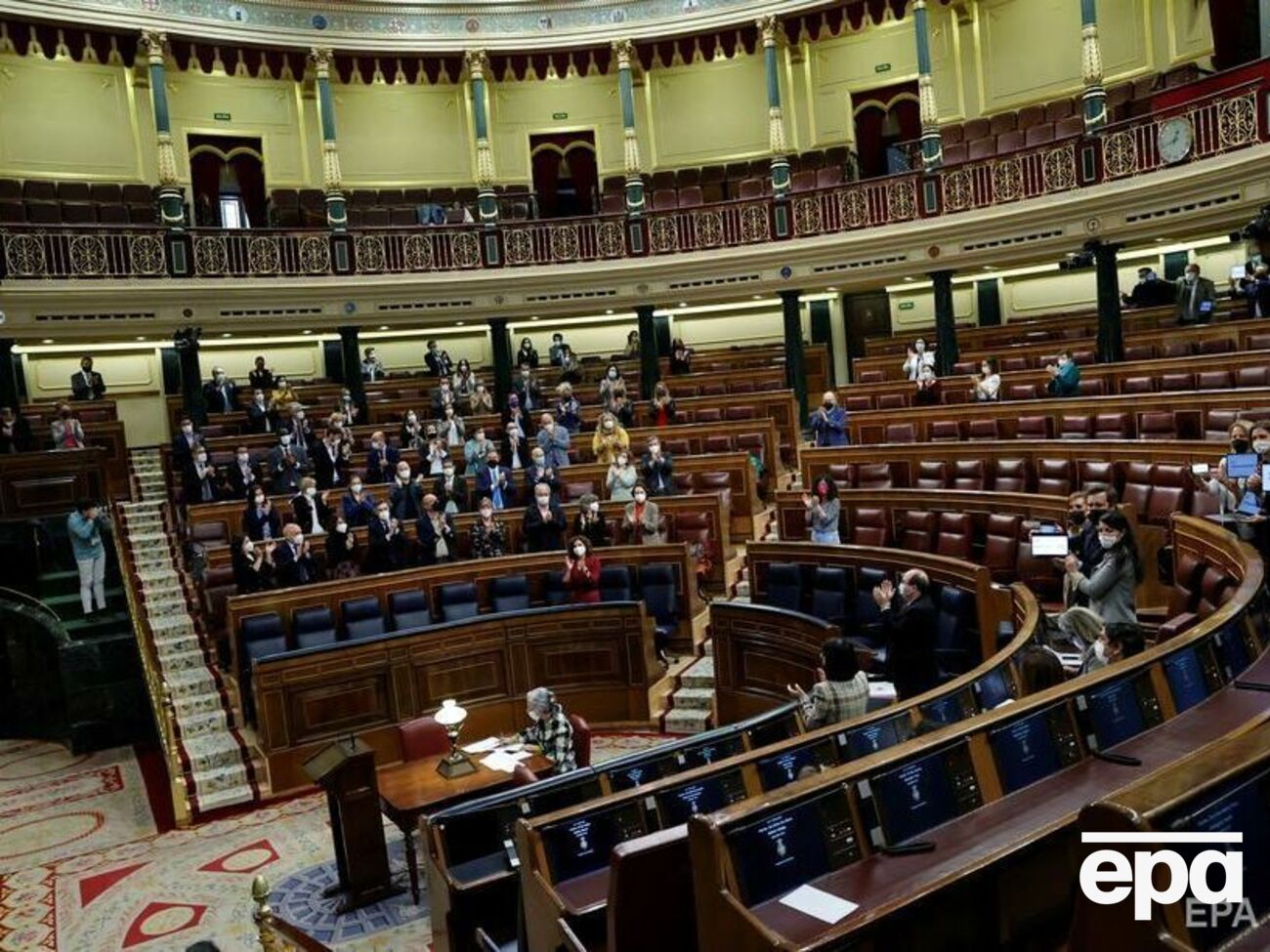 Легализацию эвтаназии поддержали 202 из 350 парламентариев