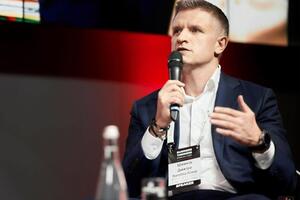 Дмитрий Шимкив (справа): Европейцы приятно удивляются, когда видят в Украине процесс производства и качество лекарств