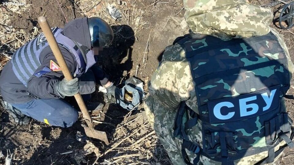 За даними СБУ, схрони обладнали ще у 2014 році