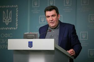 Данилов: Относительно этих 19 компаний применен максимальный вид санкций, которые может ввести наша страна