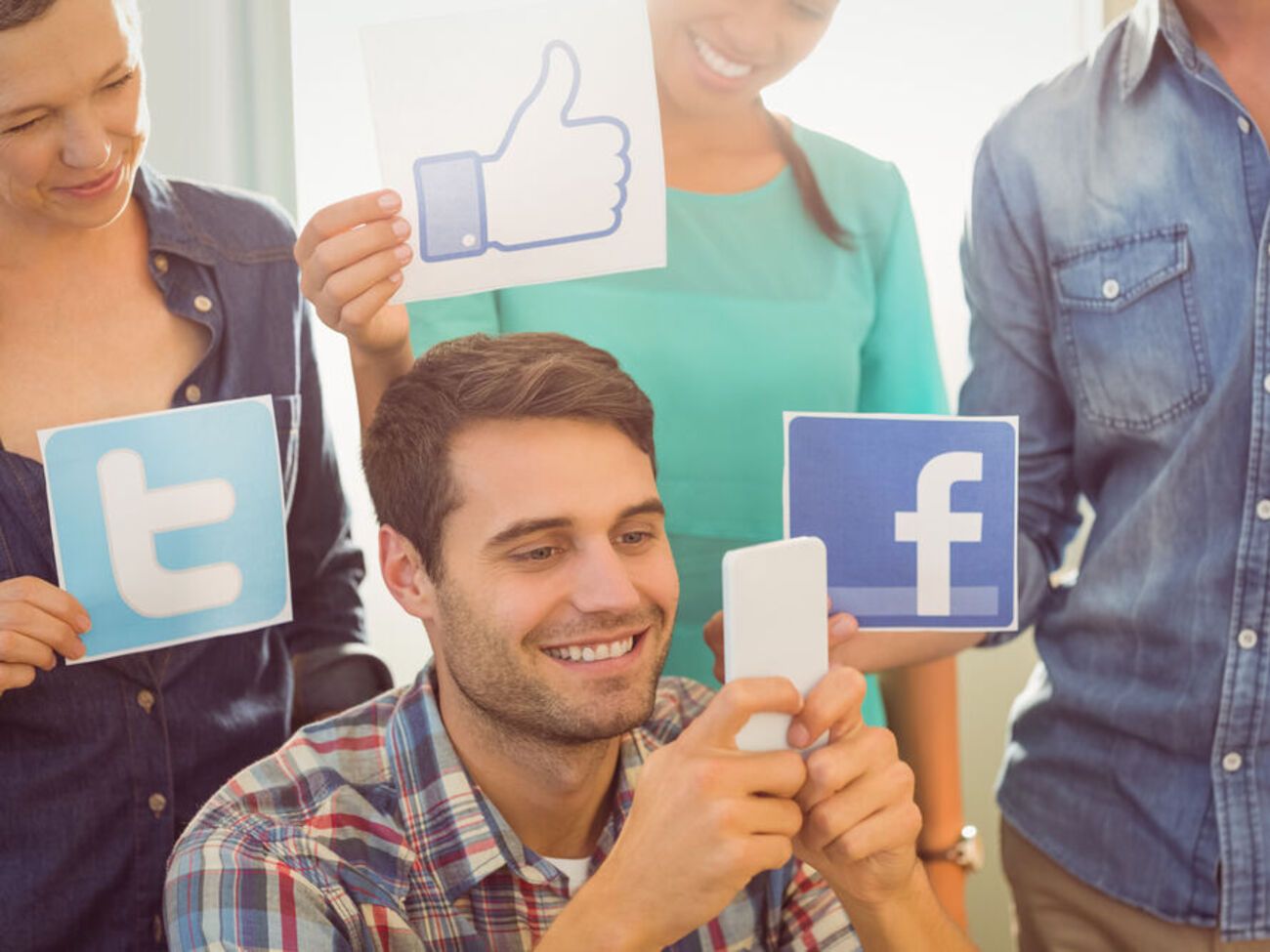 В Украине также сообщали о сбоях в работе соцсетей