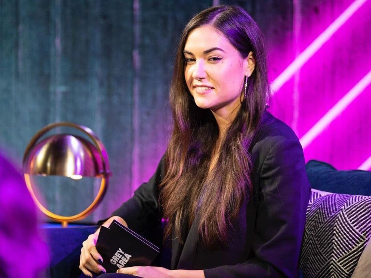 Грей выставила видео приготовления борща в&nbsp;YouTube