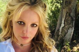 Спирс: Мои мальчики теперь такие большие